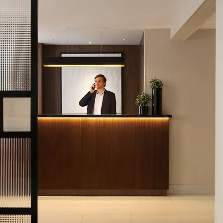 ホテル Moderniste 4*