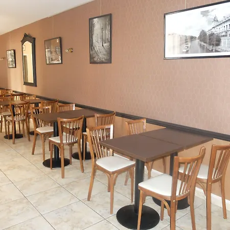 Moderniste ホテル