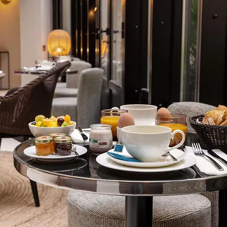 Hotel Moderniste 4*
