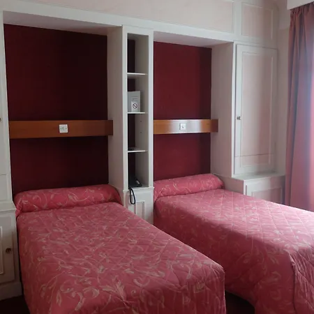 Moderniste Hotel 4*