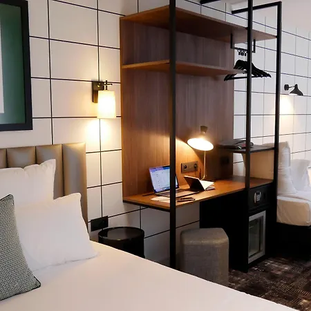 Moderniste Hotell 4*