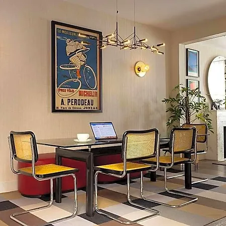 Hotel Moderniste