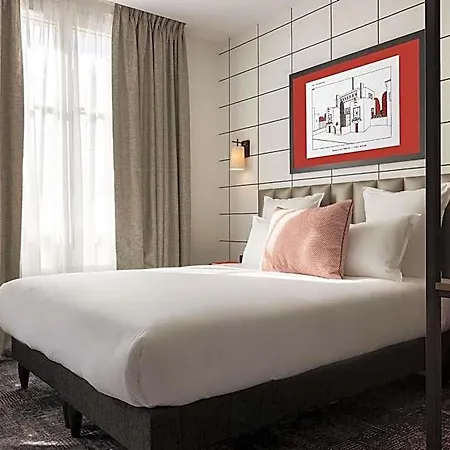 Moderniste Hotel Paris