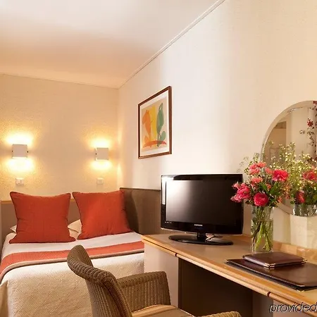 Moderniste Hotell 4*