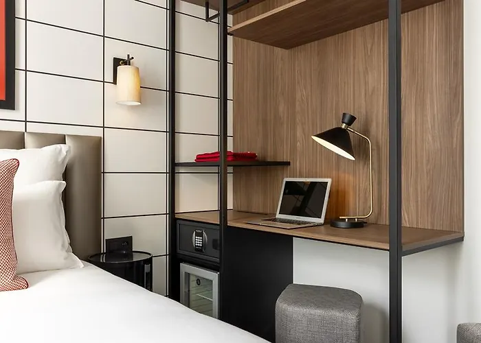 호텔 Moderniste 4*