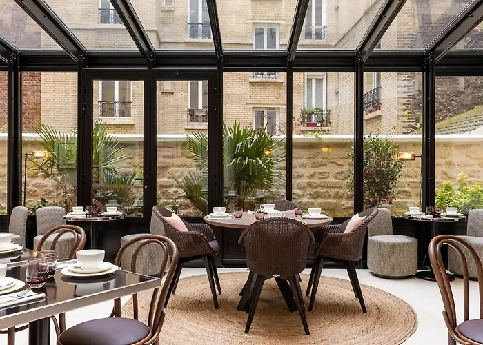 Moderniste 호텔 파리