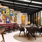 Hotel Moderniste