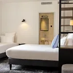 Moderniste 4*
